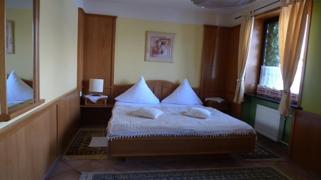 Gosciniec Stara Kuznia Hotel Debska Kuznia Room photo