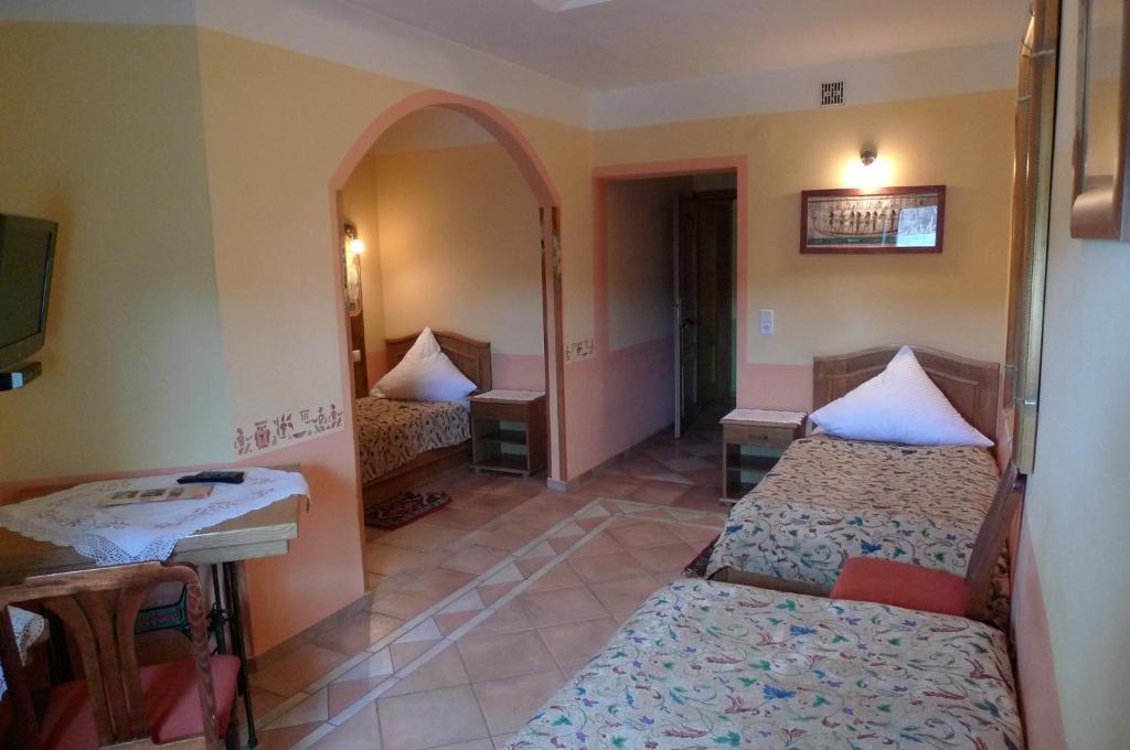 Gosciniec Stara Kuznia Hotel Debska Kuznia Room photo